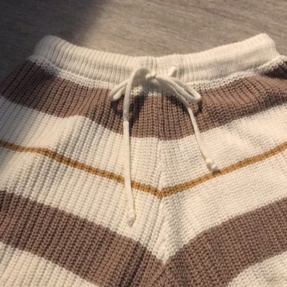 Knit striped shorts - Picture 3 of 5